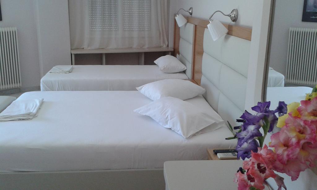 Lydia Rooms&Studios Preveza Esterno foto